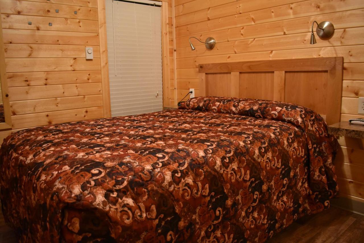 Tall Chief Camping Resort Cottage 1 Pleasant Hill المظهر الخارجي الصورة